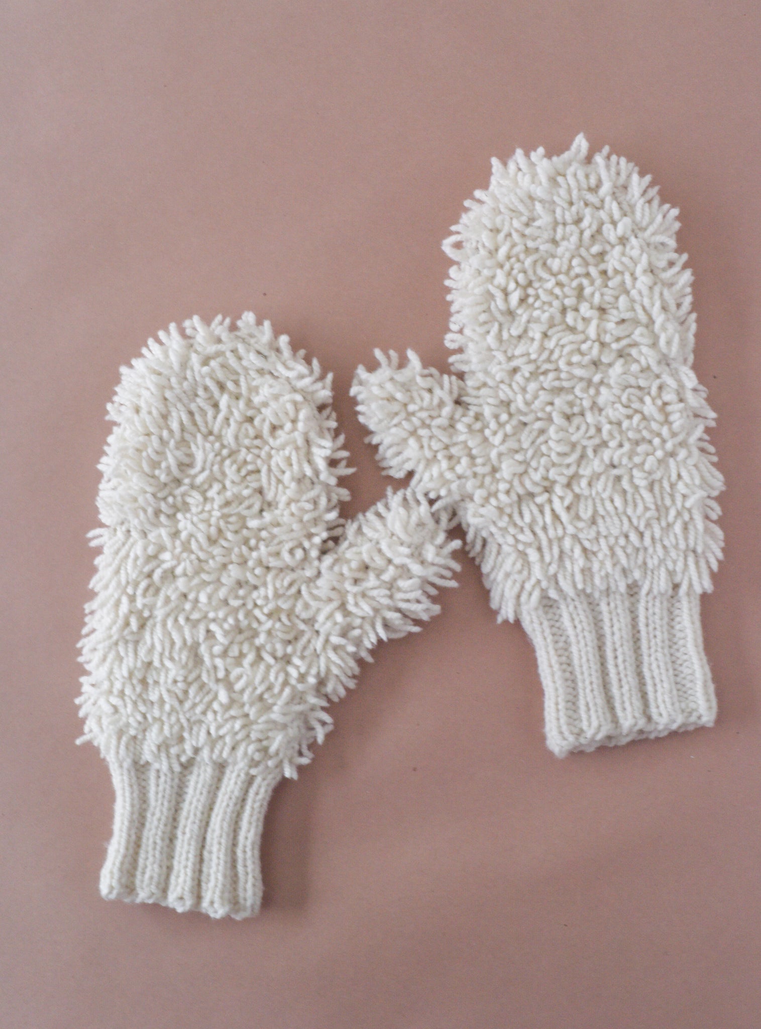 Wooly Sheep Mittens Pattern – Barrett Wool Co.