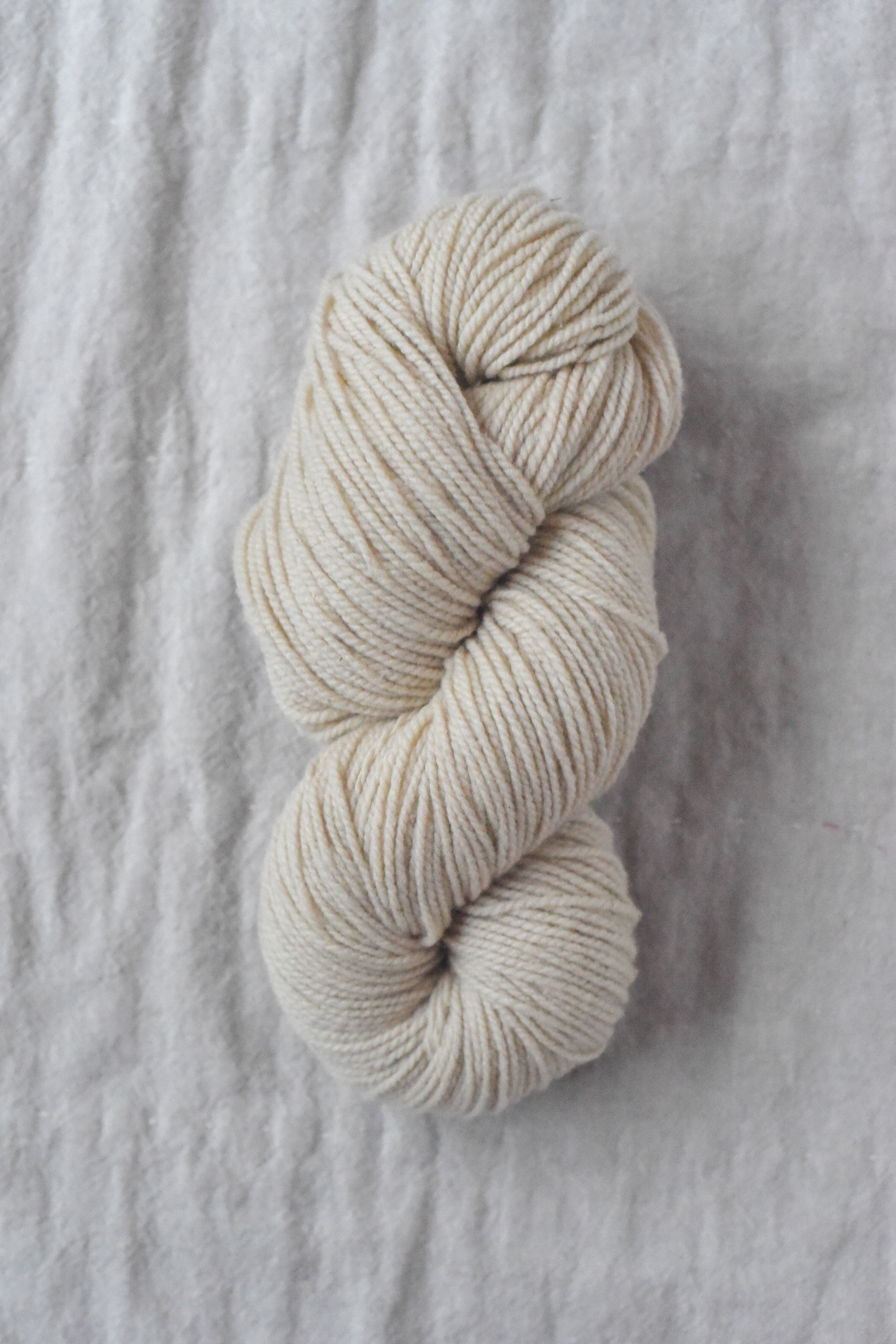 Wisconsin Woolen Spun - Worsted Weight – Barrett Wool Co. Wisconsin Woolen Spun - Worsted Weight – Barrett Wool Co.