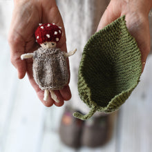 Toadstool Doll &amp; Leaf Set Pattern