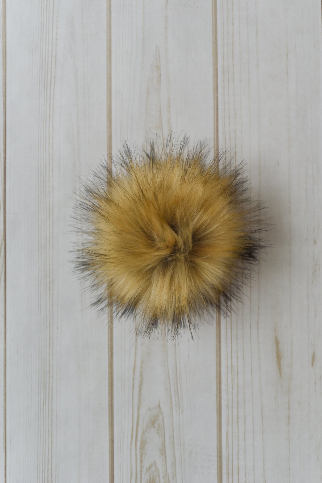 Luxe Snap-on Poms – Barrett Wool Co.