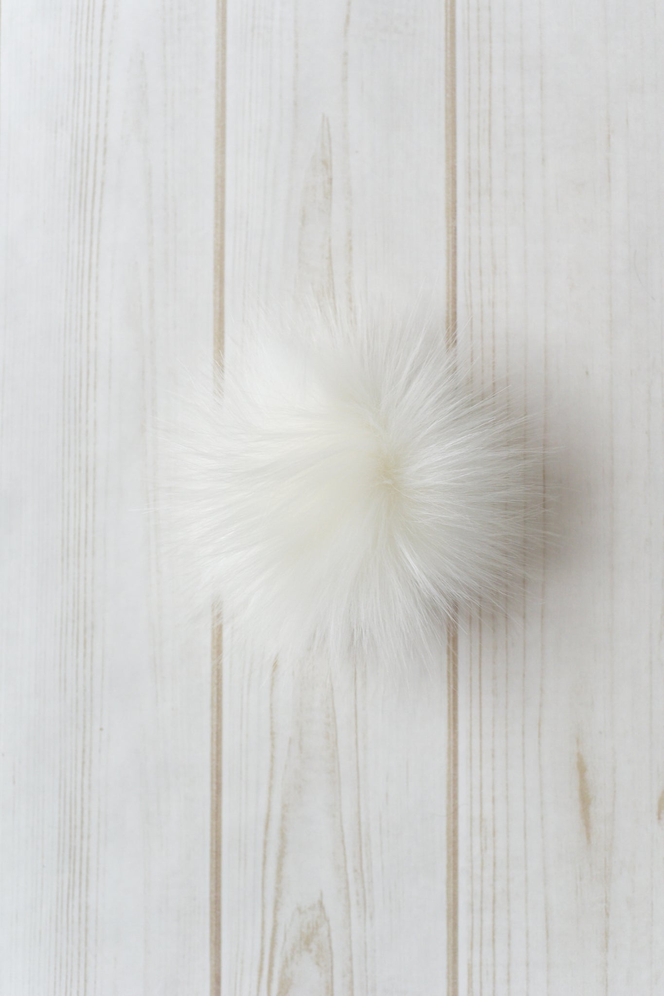 Faux Fur Pom Pom Pink Quartz, Snap Closure – Wool and Company