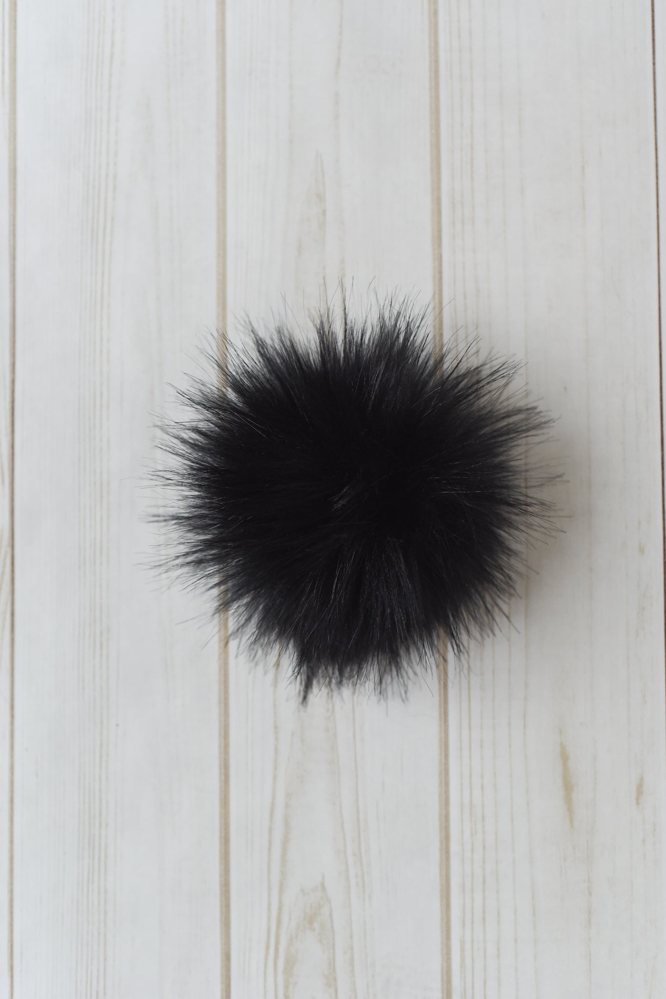 Luxe Snap-on Poms – Barrett Wool Co.