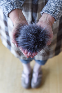 Snap-On Faux Fur Pom-Poms – Barrett Wool Co.