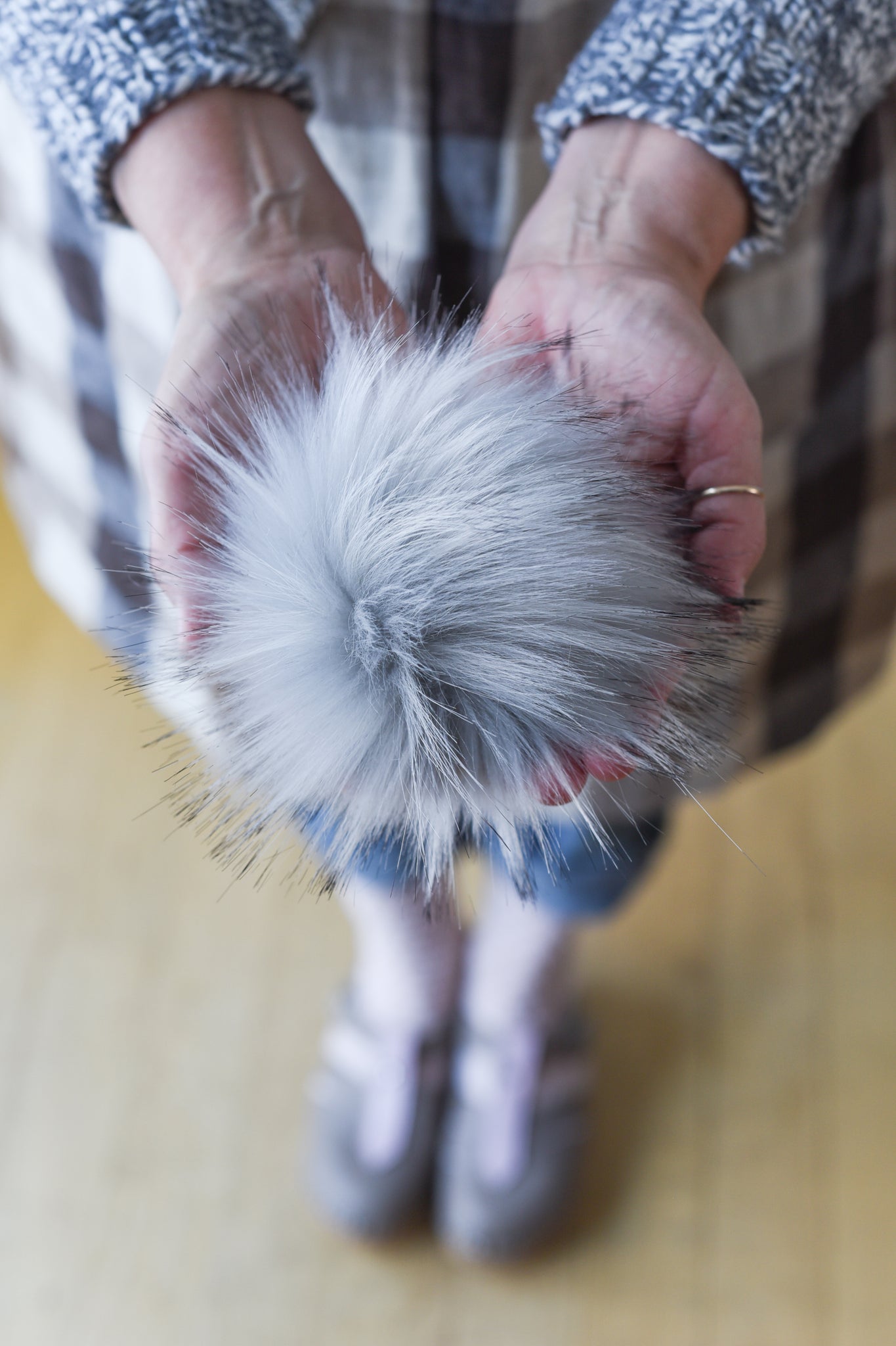 Snap on pom poms for hats 16Pcs Simulation Fur Balls Clothing Hats Fur Ball  Ornaments Headwear Accessories