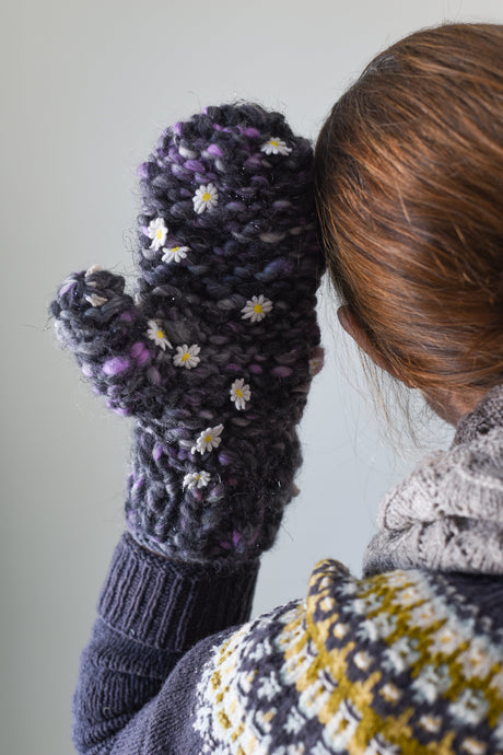 Knit Collage Mitten Kit - Daisy Chain