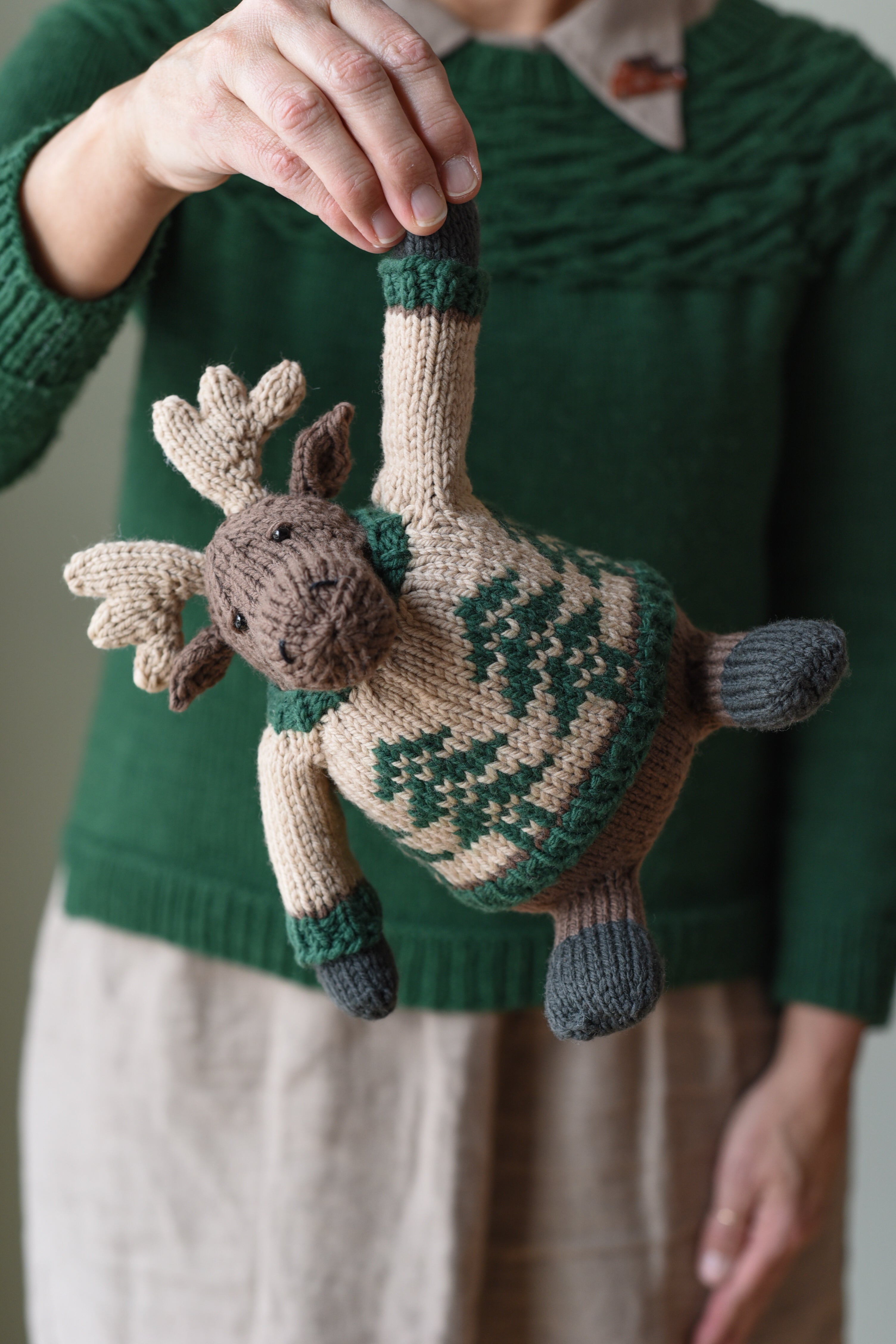 Moose Christmas Stocking Knitting Kit - Pattern & Yarn Knit Kits at Weekend  Kits