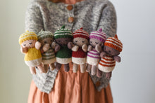 Babies in Buntings Pattern