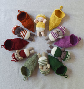 Babies in Buntings Pattern