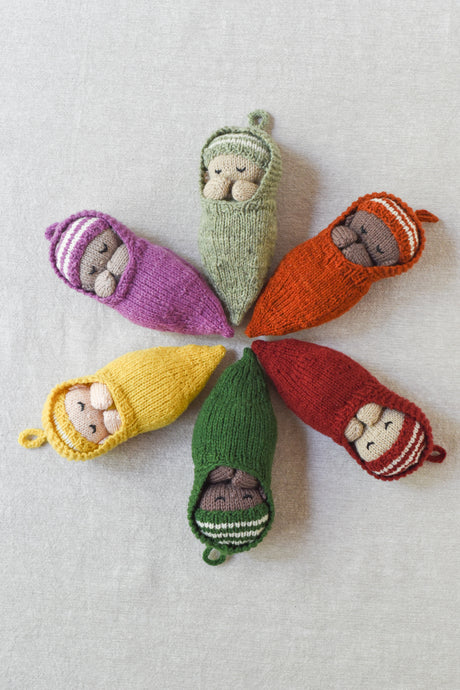 Babies in Buntings Pattern