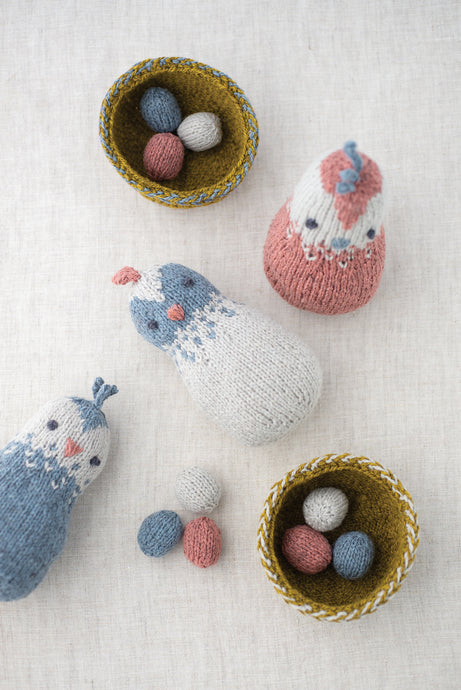 Simple Little Bird and Nest Pattern