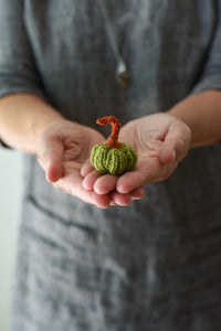 Tiny Pumpkin Pattern