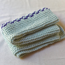 Lille En Set: Blanket, Bonnet and Vest